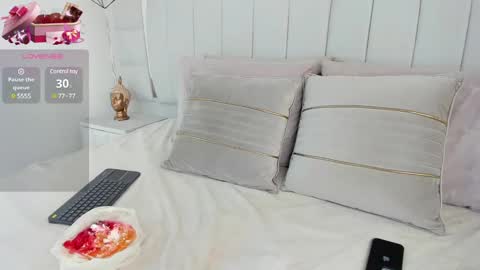 DAHLIA online show from February 2025 08:27:02 PM