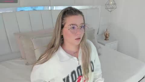 DAHLIA online show from February 2025 07:58:02 PM