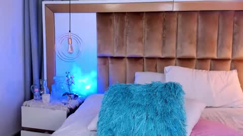 Anna  online show from January 2025 04:26:01 PM