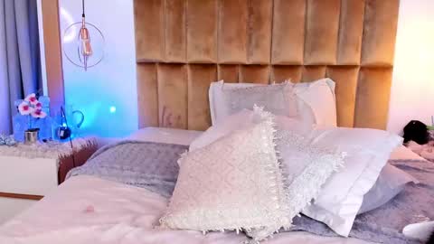 Anna  online show from February 2025 03:17:02 PM