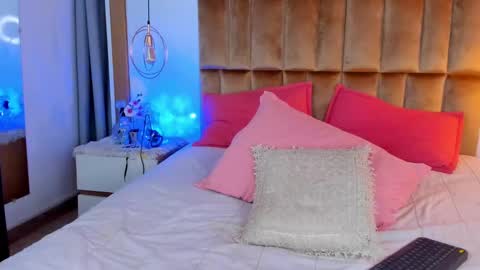 Anna  online show from March 2025 02:59:02 PM