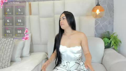 Snapshot of im_isabella1 chatting on April 2026 05:41:02 AM im_isabella1 online show from April 2026 05:41:02 AM