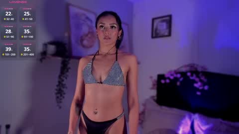 Snapshot of im_isabellaa chatting on April 2026 11:24:02 PM Isa online show from April 2026 11:24:02 PM