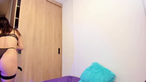 Snapshot of im_lunita chatting on December 2024 01:08:01 AM Luna online show from December 2024 01:08:01 AM