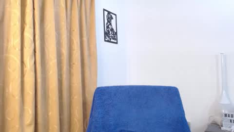 Snapshot of im_madissonwell chatting on February 2025 02:54:02 PM im madissonwell online show from February 2025 02:54:02 PM