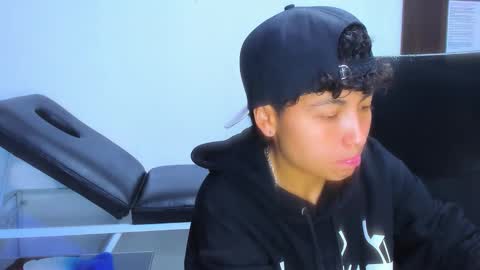 mathias online show from February 2026 03:33:01 AM