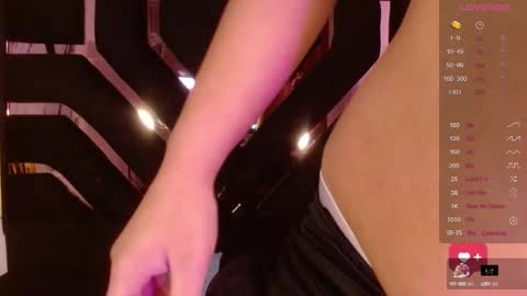 Snapshot of im_milancs chatting on October 2025 03:57:01 AM milan online show from October 2025 03:57:01 AM