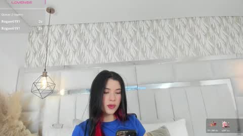 Snapshot of im_nika_ chatting on January 2026 10:56:02 PM Nika online show from January 2026 10:56:02 PM