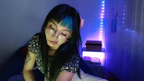 Chloee online show from June 2026 06:18:02 AM