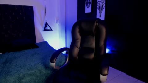Snapshot of im_ralff chatting on April 2026 03:59:01 AM RALF online show from April 2026 03:59:01 AM