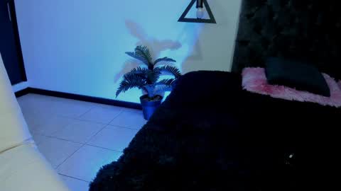 Snapshot of im_ralff chatting on May 2026 04:21:01 AM RALF online show from May 2026 04:21:01 AM