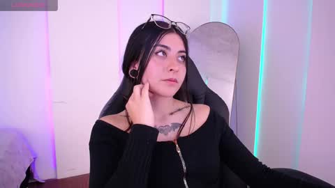 Snapshot of im_rosse_ chatting on February 2026 07:09:02 PM Jade Rosse online show from February 2026 07:09:02 PM