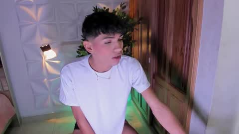 im_sebaslopez online show from September 2025 11:32:02 AM