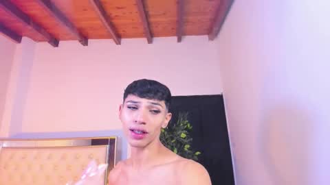 im_sebaslopez online show from January 2026 07:39:01 PM