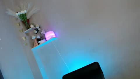 Megan online show from October 2025 04:10:01 AM