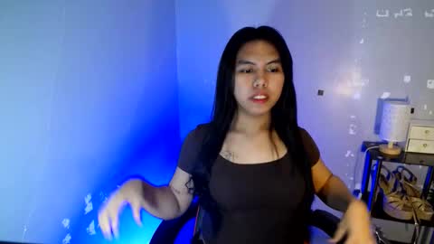 Snapshot of im_ur_girl_demure chatting on May 2026 02:33:01 PM kyline online show from May 2026 02:33:01 PM