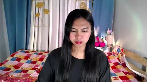 Snapshot of im_ur_girl_demure chatting on June 2026 09:46:01 PM kyline online show from June 2026 09:46:01 PM