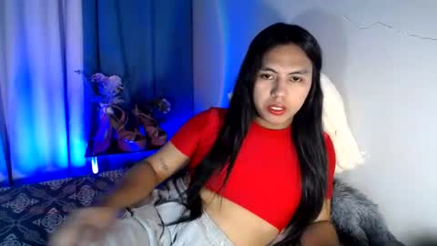 Snapshot of im_ur_girl_demure chatting on June 2026 10:58:01 AM kyline online show from June 2026 10:58:01 AM