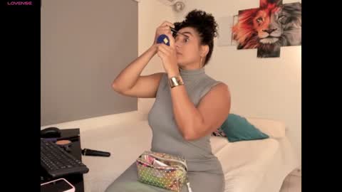 Snapshot of imacwenn_ chatting on January 2025 03:12:02 PM Sofia online show from January 2025 03:12:02 PM