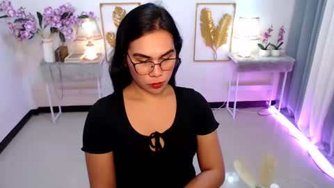 Ashley online show from December 2024 07:36:01 PM