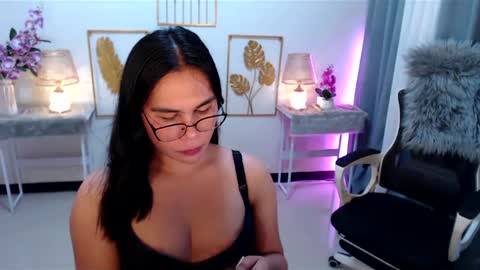 Ashley online show from January 2025 05:28:02 AM