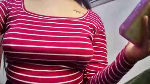 mia latina online show from March 2026 01:28:02 PM