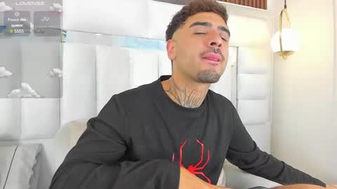 Snapshot of imferrerr chatting on October 2025 09:43:02 AM Felipe Ferrer online show from October 2025 09:43:02 AM