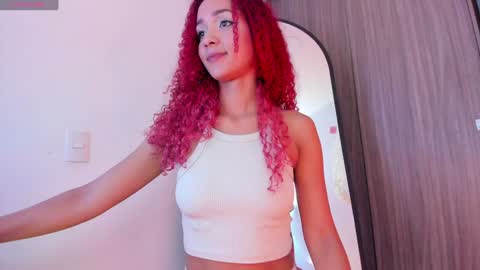 mia ---------  COL TIME online show from December 2024 10:05:02 PM