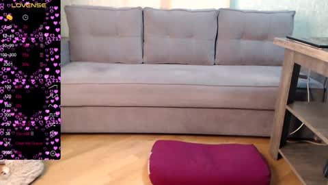 Snapshot of impress_me_more chatting on January 2025 02:32:01 PM online show from January 2025 02:32:01 PM