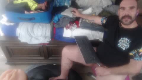 Snapshot of imthatfnguy chatting on December 2024 08:00:01 PM I use to be imeverythingandnothing online show from December 2024 08:00:01 PM