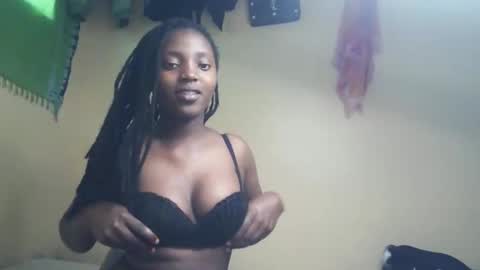 Snapshot of imyour_girl chatting on October 2025 09:20:01 AM Im sonny online show from October 2025 09:20:01 AM