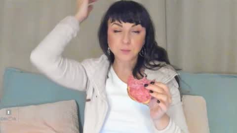 Ina Kush online show from February 2025 12:52:02 AM