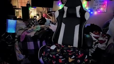 Inarafoxx online show from March 2026 09:04:02 PM