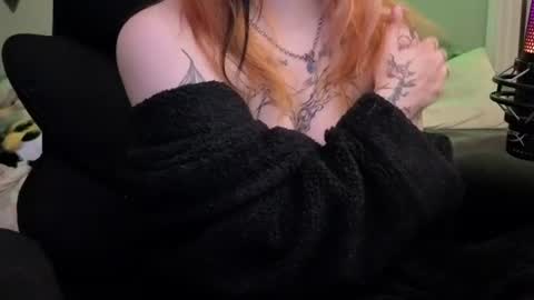 Inarafoxx online show from July 2026 10:33:01 PM