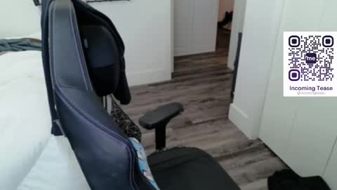 incomingtease online show from February 2026 06:01:02 PM