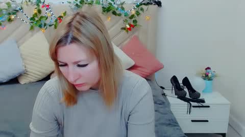 incredible_ariela online show from March 2026 11:17:02 AM
