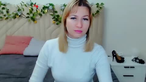 incredible_ariela online show from April 2026 07:02:02 AM