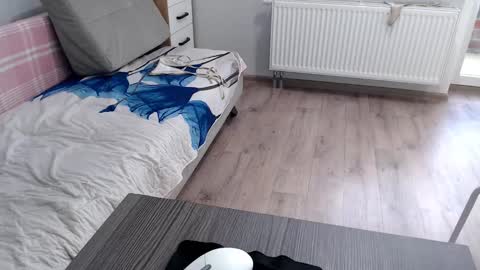 Della online show from March 2025 08:55:01 AM