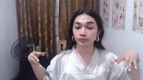 Snapshot of indestructabletrixie chatting on January 2025 08:19:01 AM indestructabletrixie online show from January 2025 08:19:01 AM