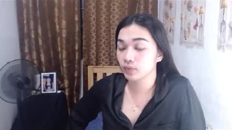 Snapshot of indestructabletrixie chatting on January 2025 08:59:02 PM indestructabletrixie online show from January 2025 08:59:02 PM