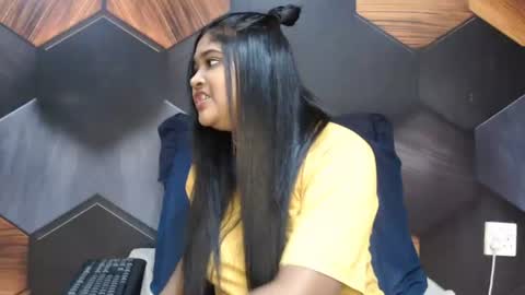 Melz online show from July 2026 06:49:02 AM