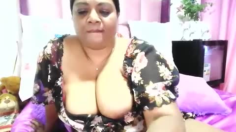 Snapshot of indiandelia chatting on January 2025 10:15:02 PM indiandelia online show from January 2025 10:15:02 PM