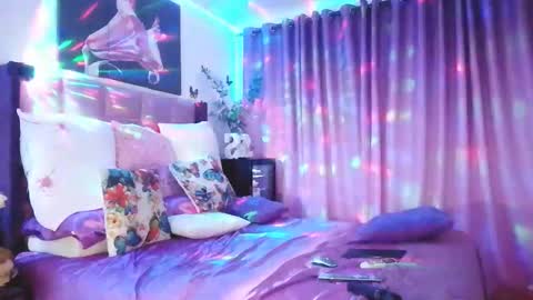 Snapshot of indiandelia chatting on February 2025 07:45:02 PM indiandelia online show from February 2025 07:45:02 PM