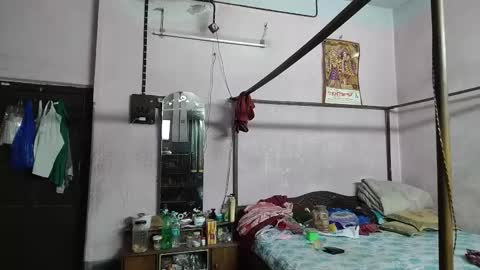 BOREDILDO online show from February 2026 01:00:02 PM