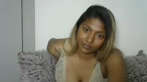 Snapshot of indianqtpie6 chatting on October 2025 06:52:02 PM indianqtpie6 online show from October 2025 06:52:02 PM