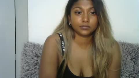 Snapshot of indianqtpie6 chatting on November 2025 06:40:02 PM indianqtpie6 online show from November 2025 06:40:02 PM