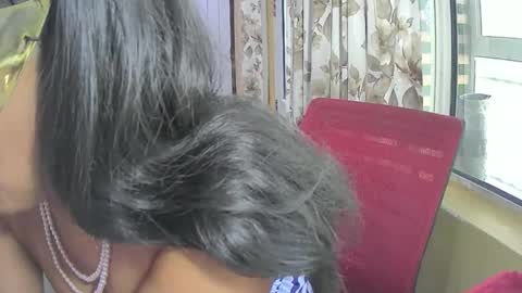 Snapshot of indianrads9 chatting on April 2026 09:15:01 AM Radha online show from April 2026 09:15:01 AM