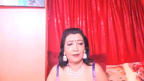 indiansarika65 online show from June 2026 04:08:02 PM