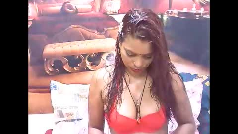 Snapshot of indiansexyass4u2luv chatting on January 2025 03:52:02 PM indiansexyass4u2luv online show from January 2025 03:52:02 PM