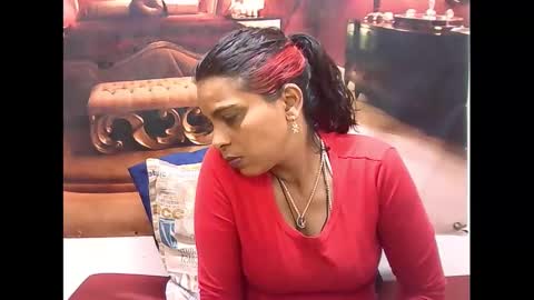 Snapshot of indiansexyass4u2luv chatting on February 2025 09:25:01 PM indiansexyass4u2luv online show from February 2025 09:25:01 PM